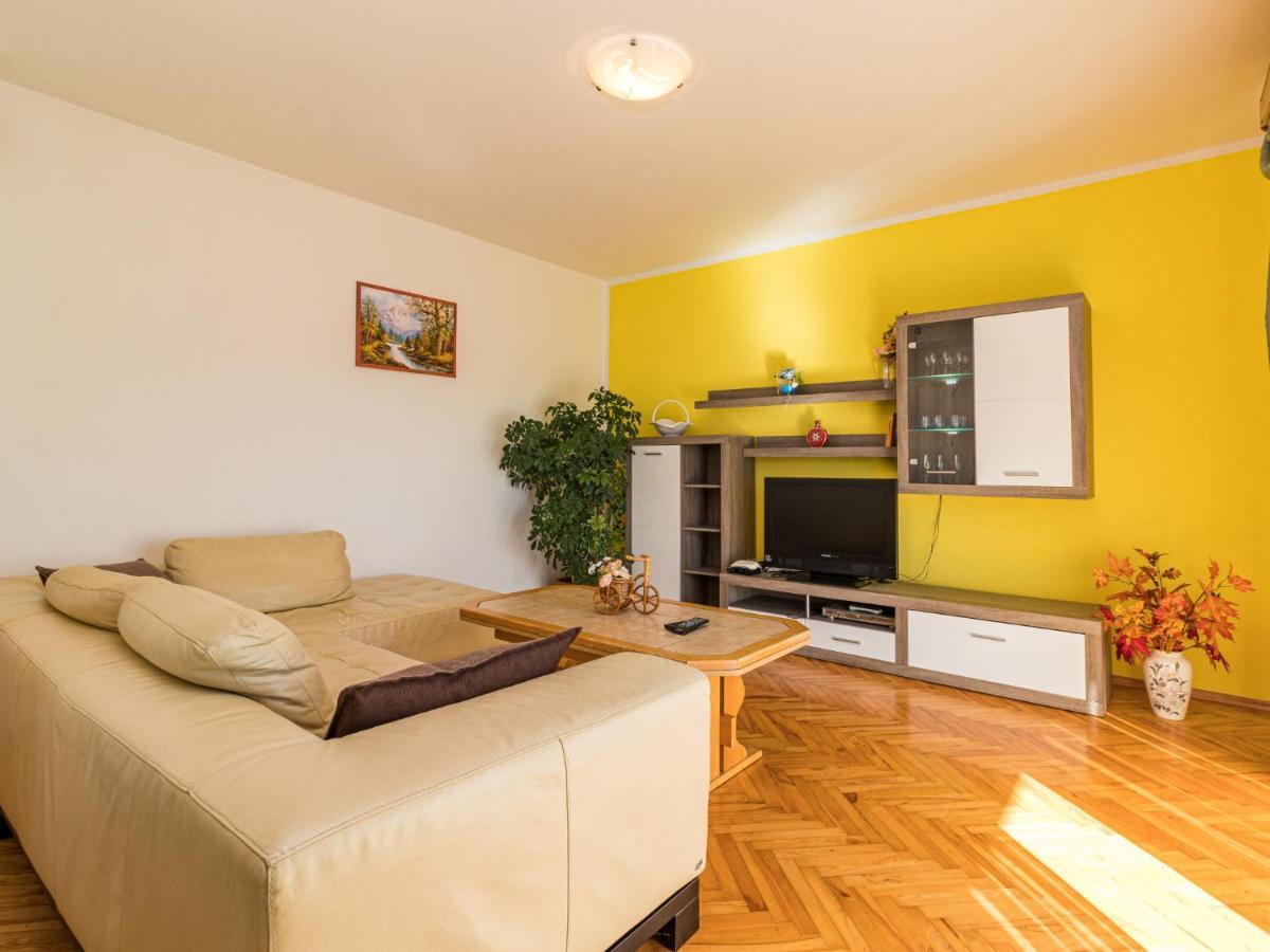 Holiday Home Larisa - Ipc141 By Interhome Pićan Екстериор снимка